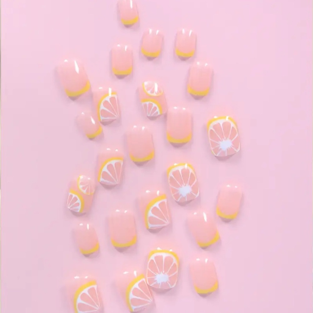 Summer lemon yellow French tip press on nails reusable 24 pcs short length NWT - Picture 11 of 15